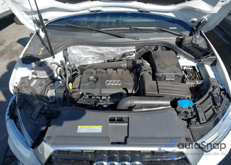 2017 Audi Q3 2.0T Premium из США, поврежденный, VIN WA1JCCFSXHR008940